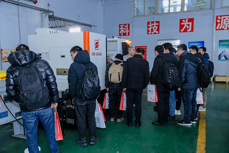 參會企業(yè)參觀考察公司 參會企業(yè)參觀考察公司